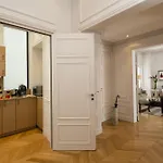 Hotel Majestic - Champs Elysées 5*