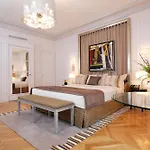 Hotel Majestic - Champs Elysées 5*